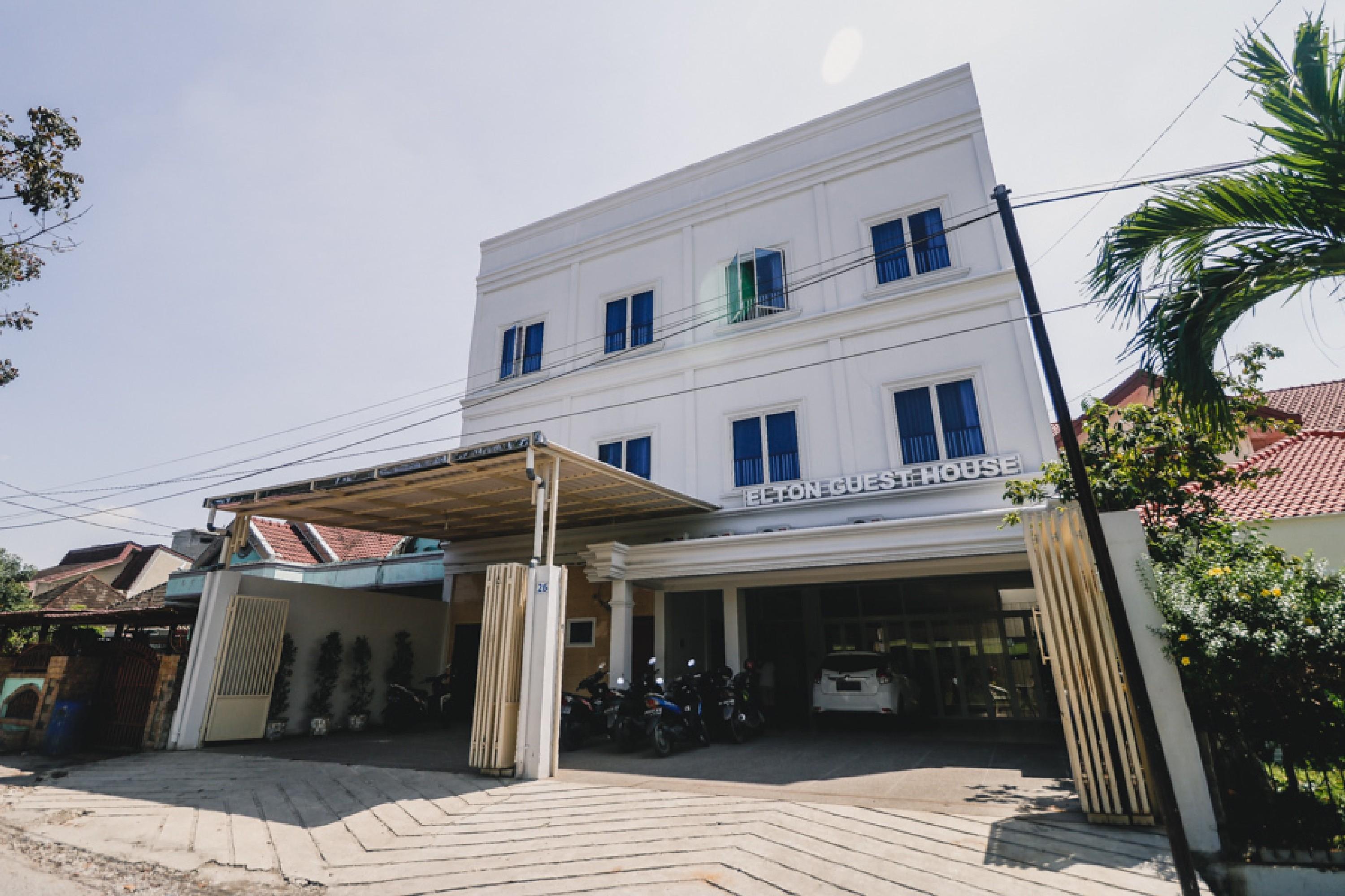 Reddoorz Near Hermes Place Polonia Medan Buitenkant foto