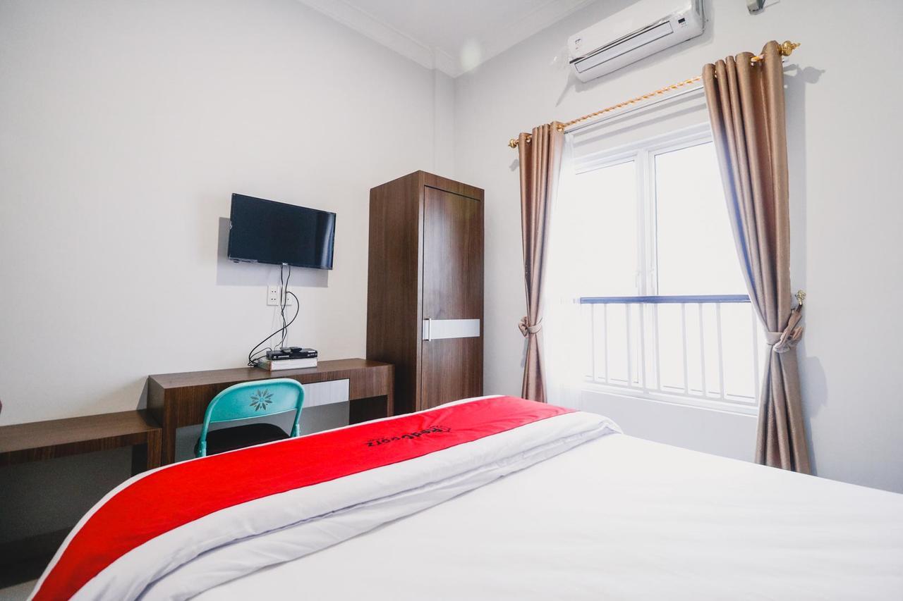 Reddoorz Near Hermes Place Polonia Medan Buitenkant foto